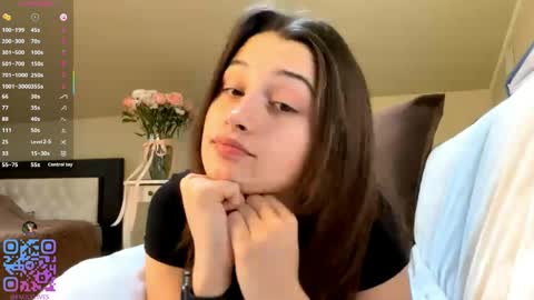 Snapshot of michael_pors chatting on May 30, 2:25 pm Emily online show from May 30, 2:25 pm
