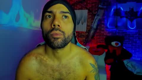 Snapshot of michael_twinkk chatting on February 8, 3:32 am MICHAEL online show from February 8, 3:32 am