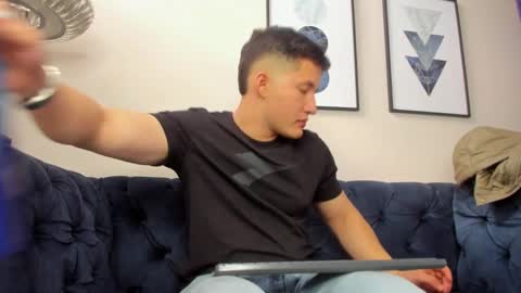 MichaelConnor  online show from January 10, 3:16 pm