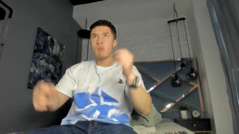 MichaelConnor  online show from January 18, 12:15 pm