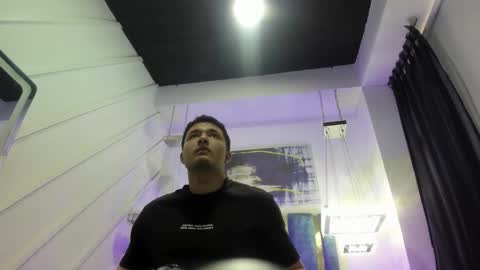 MichaelConnor  online show from January 31, 12:07 pm