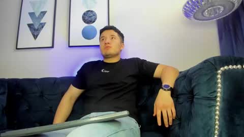 MichaelConnor  online show from February 18, 3:43 pm