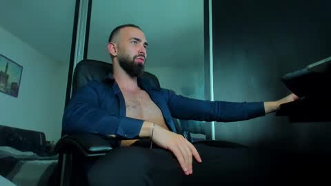 MichaelEvansx online show from March 4, 12:29 am