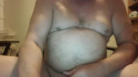 michaelkev1968 online show from April 15, 1:56 am