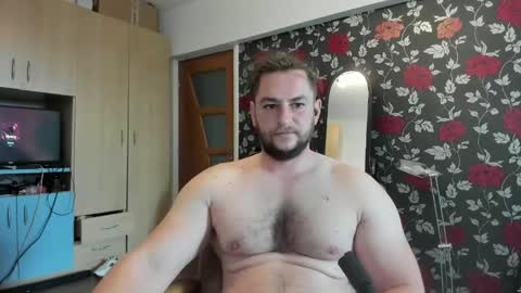 michaelragnar90 online show from April 19, 8:35 am