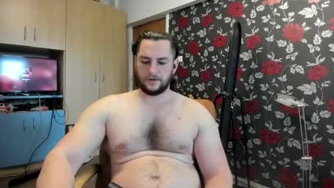 michaelragnar90 online show from April 22, 7:44 am