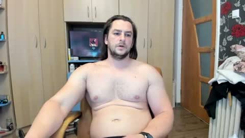 michaelragnar90 online show from June 13, 10:13 am