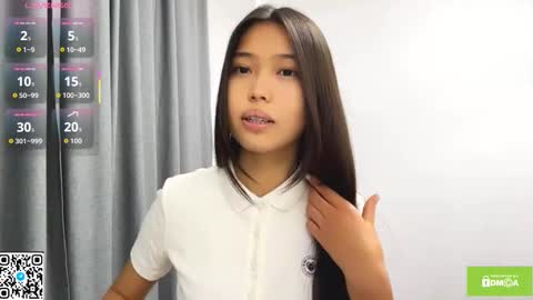 Snapshot of michalkandoll chatting on December 4, 12:47 pm Aidaxo online show from December 4, 12:47 pm