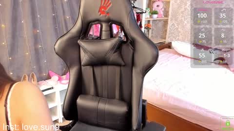 Snapshot of michel_momsen chatting on March 4, 12:12 pm Michel online show from March 4, 12:12 pm