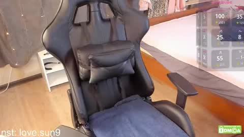 Snapshot of michel_momsen chatting on October 1, 12:33 pm Michel online show from October 1, 12:33 pm