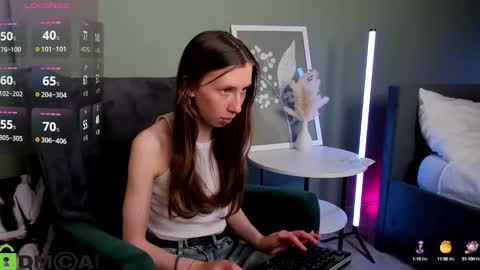 Snapshot of michele_mack chatting on February 23, 5:56 am michele_mack online show from February 23, 5:56 am