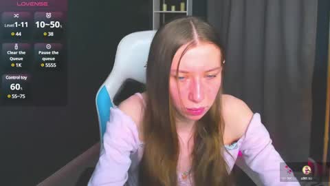 Snapshot of michele_mack chatting on March 6, 2:51 am michele_mack online show from March 6, 2:51 am