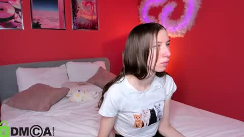 Snapshot of michele_mack chatting on October 6, 2:42 am michele_mack online show from October 6, 2:42 am