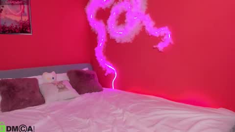 Snapshot of michele_mack chatting on December 1, 2:27 am michele_mack online show from December 1, 2:27 am