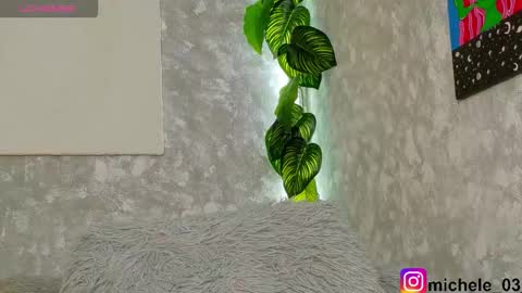 melannie   follow my new page online show from November 29, 10:35 pm