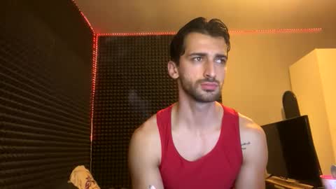 Snapshot of michelemagnetico chatting on November 6, 12:44 am michelemagnetico online show from November 6, 12:44 am