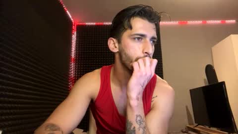 Snapshot of michelemagnetico chatting on December 4, 11:57 pm michelemagnetico online show from December 4, 11:57 pm