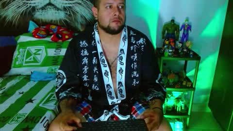 michell_myers online show from December 17, 1:06 pm