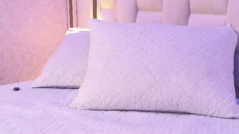 Snapshot of michell_starrr chatting on July 6, 3:03 am michell_starrr online show from July 6, 3:03 am