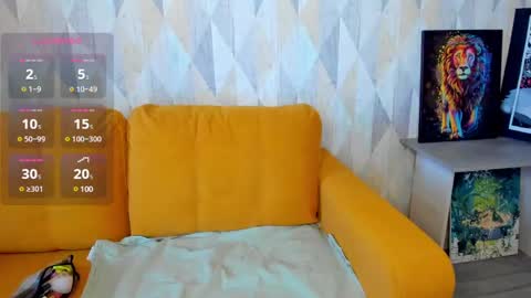 Snapshot of michelle_blond chatting on February 11, 7:33 am michelle_blond online show from February 11, 7:33 am