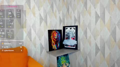 Snapshot of michelle_blond chatting on February 25, 11:08 am michelle_blond online show from February 25, 11:08 am