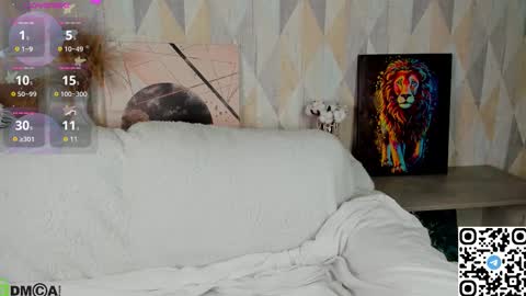 Snapshot of michelle_blond chatting on September 10, 8:14 am michelle_blond online show from September 10, 8:14 am