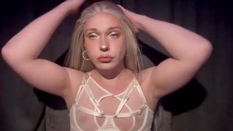 michelle_jacksonn online show from February 26, 7:57 pm