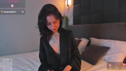 Snapshot of michelle_murray chatting on November 27, 10:45 pm ichelle online show from November 27, 10:45 pm