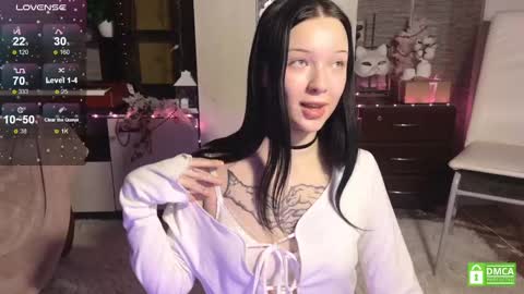 Snapshot of michelle_roze chatting on January 25, 6:24 pm Michelle online show from January 25, 6:24 pm