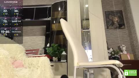 Snapshot of michelle_roze chatting on February 15, 11:36 pm Michelle online show from February 15, 11:36 pm