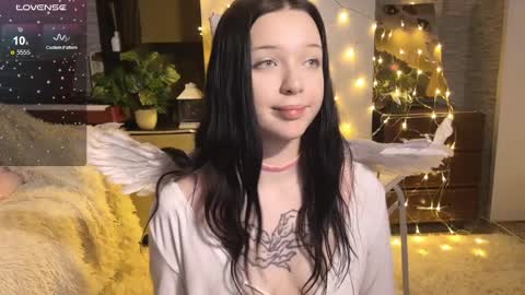 Snapshot of michelle_roze chatting on March 4, 10:49 pm Michelle online show from March 4, 10:49 pm