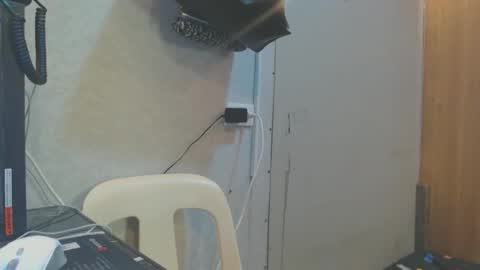 Snapshot of michelle_ux chatting on November 13, 8:02 am michelle_ux online show from November 13, 8:02 am