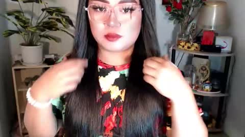 Michelle online show from September 24, 7:12 am