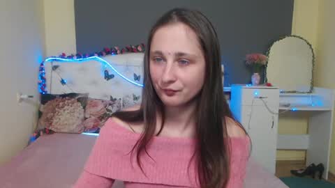 Snapshot of michellee11 chatting on April 29, 12:20 pm Michel online show from April 29, 12:20 pm
