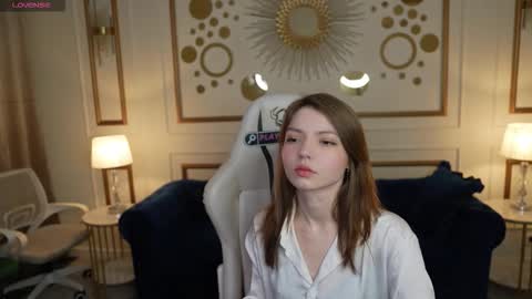 Snapshot of michelleinlove4u chatting on March 1, 3:41 am Michelle online show from March 1, 3:41 am