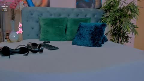 Snapshot of michellereys chatting on January 28, 12:36 am michellereys online show from January 28, 12:36 am