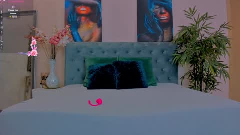 Snapshot of michellereys chatting on January 31, 8:12 pm michellereys online show from January 31, 8:12 pm