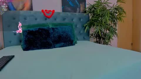 Snapshot of michellereys chatting on February 16, 1:58 am michellereys online show from February 16, 1:58 am