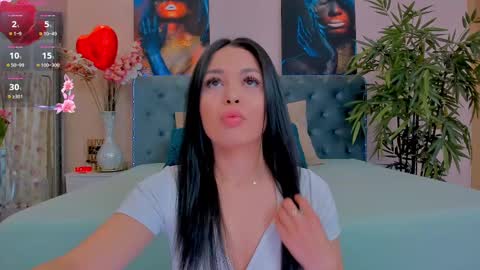 Snapshot of michellereys chatting on March 10, 8:45 pm michellereys online show from March 10, 8:45 pm