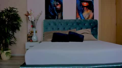 Snapshot of michellereys chatting on September 13, 7:13 pm michellereys online show from September 13, 7:13 pm