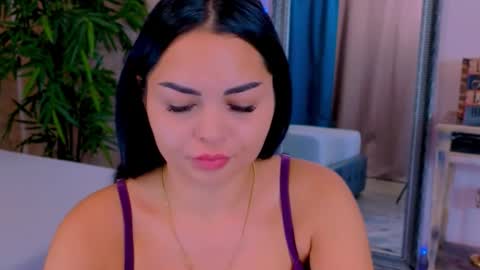 Snapshot of michellereys chatting on October 13, 5:57 pm michellereys online show from October 13, 5:57 pm