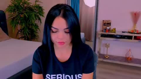 Snapshot of michellereys chatting on October 17, 7:16 pm michellereys online show from October 17, 7:16 pm