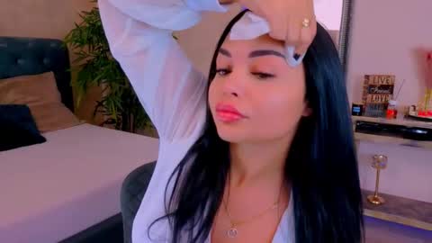 Snapshot of michellereys chatting on October 20, 7:36 pm michellereys online show from October 20, 7:36 pm