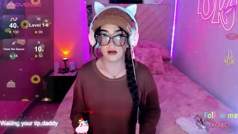 Snapshot of michellevanss22 chatting on March 25, 4:51 am online show from March 25, 4:51 am