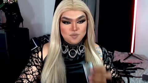 Michelle online show from November 1, 2:35 am