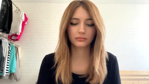 Jenny online show from April 28, 1:05 pm