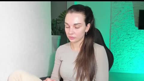 Snapshot of michelliibeautiful chatting on October 14, 3:57 pm Michellee online show from October 14, 3:57 pm