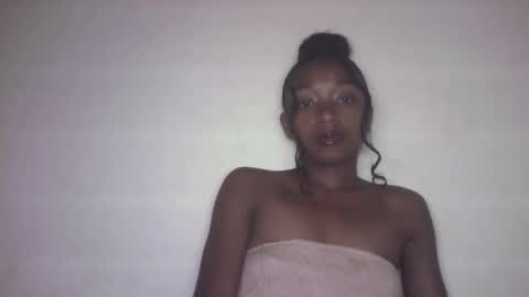 michou_69 online show from May 24, 8:08 am