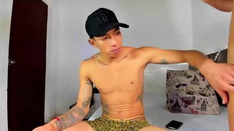 mickey_beasley1 online show from January 12, 8:14 pm