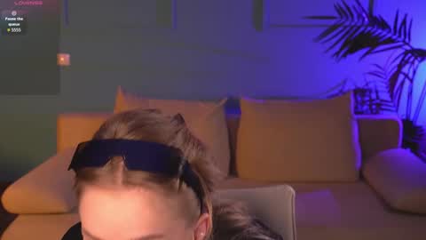 Micky online show from March 26, 6:35 pm